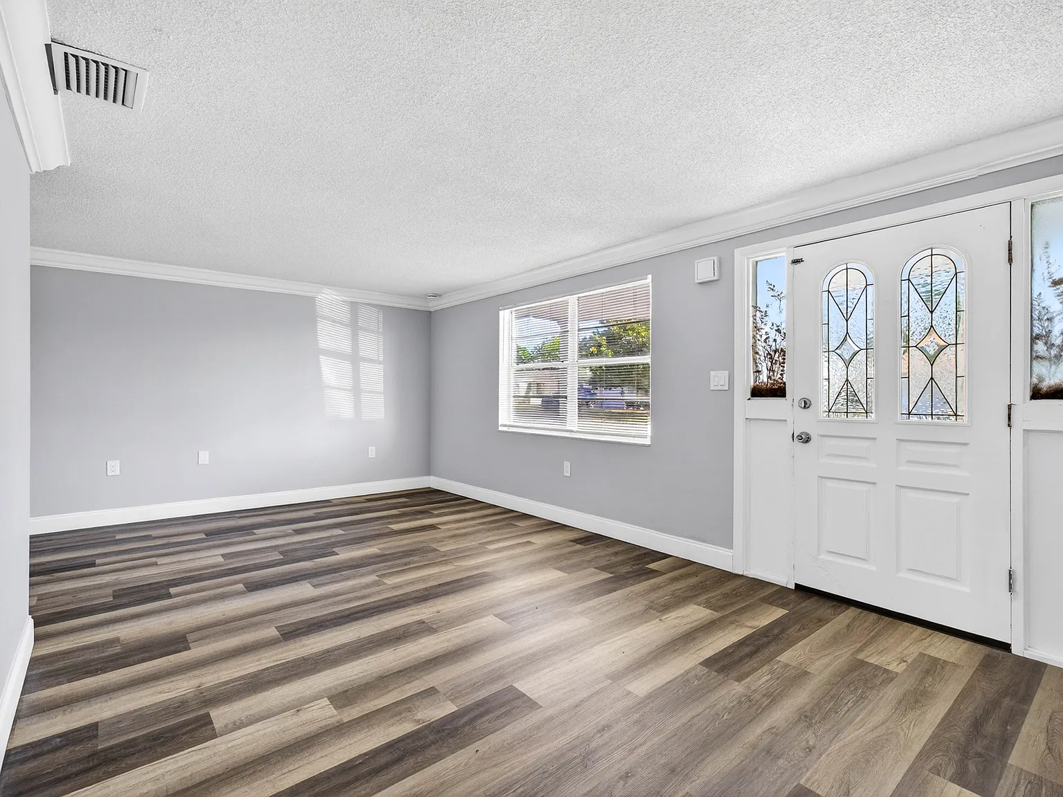 2 bed, 864 sqft, $1,395 — Photo 4