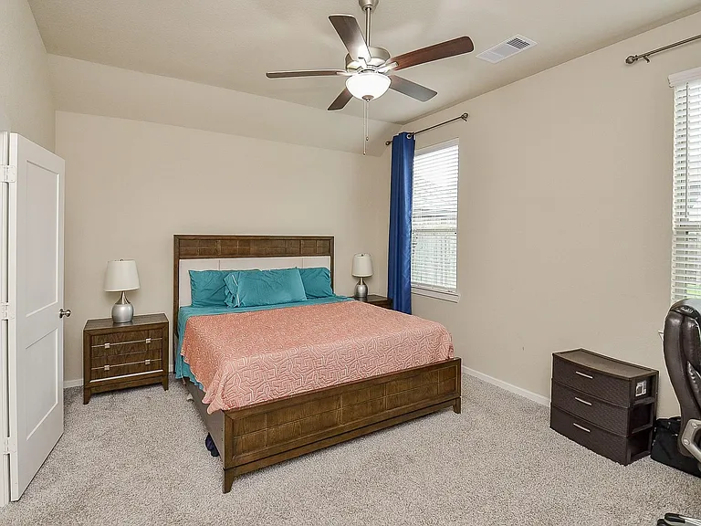 6807 Vista Ledge Dr — Photo 15