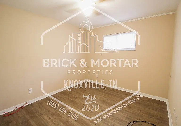 507 S Cedar St — Photo 12