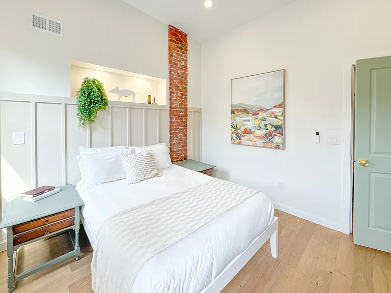 637 Belgrade St — Photo 37