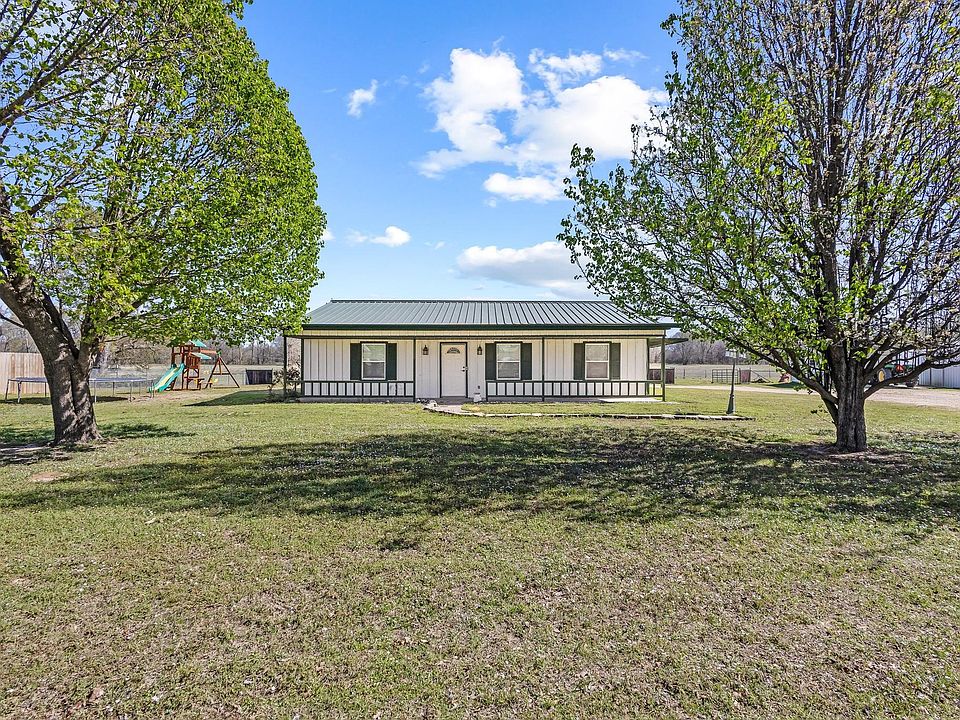 1st image of 521 County Road 15100