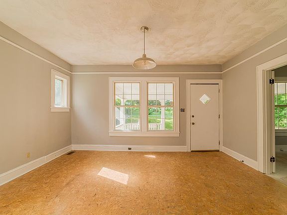 4th image of 3110 Browning Ave