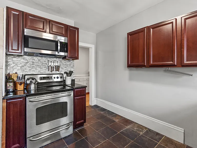 2449 Pillsbury Ave S #3 — Photo 21