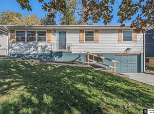 1910 Lloyd St, Bellevue, NE 68005