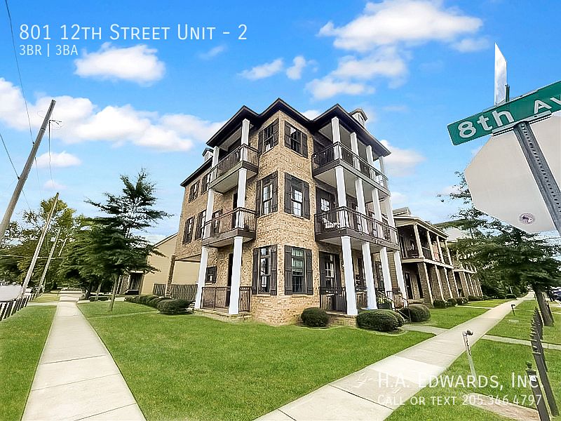 1st image of 801 12th St Unit 2