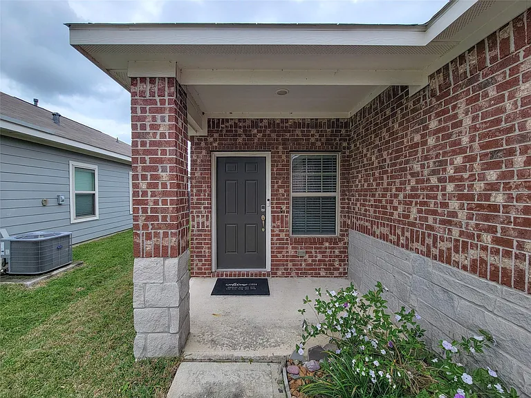 24802 Winema Woods Ln — Photo 29