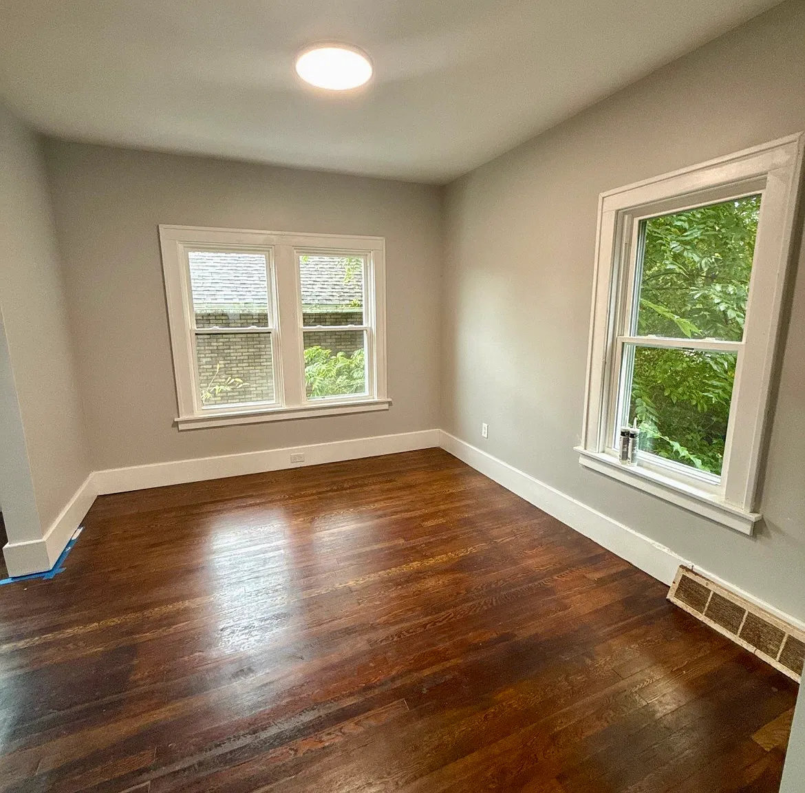 3 bed, 1200 sqft, $1,825 — Photo 1