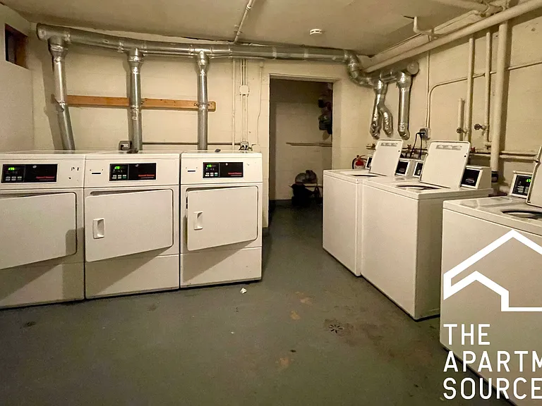 6002 N Kenmore Ave #201 — Photo 14