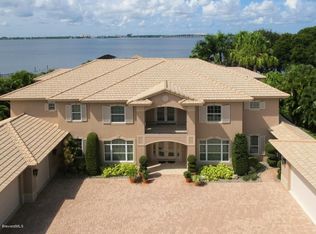 1108 S Riverside Dr, Indialantic, FL 32903