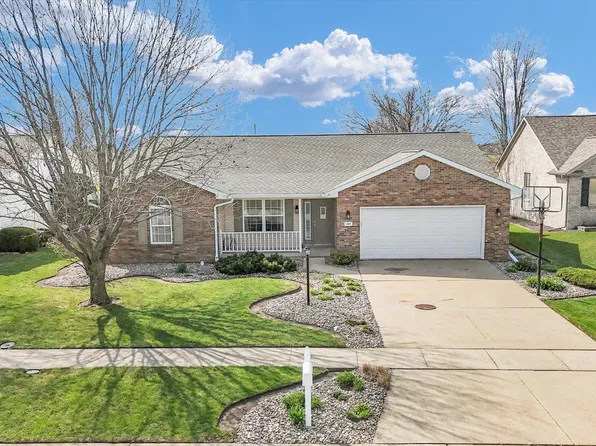 609 Pheasant Run Rd, Tuscola, IL 61953