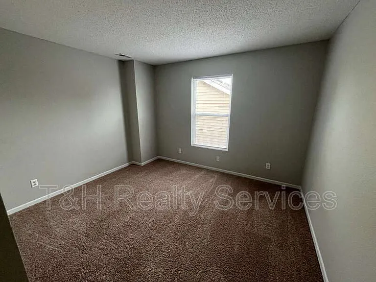 14235 Clapboard Dr — Photo 11