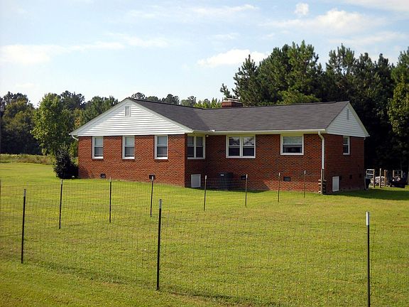 Lots of room to roam. All fenced.