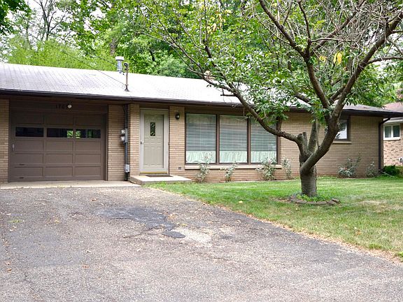 2nd image of 1709 Helen Ave #2