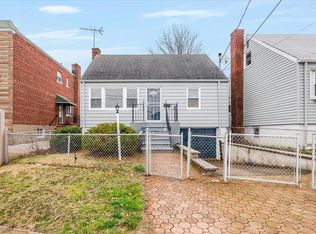 3042 Harding Ave, Bronx, NY 10465