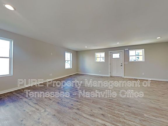 3rd image of 3407 Meadow Ct