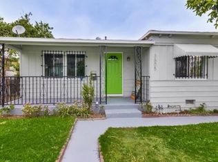 3505 E 55th St, Maywood, CA 90270
