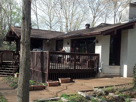 2nd image of 406 Idlewood Dr