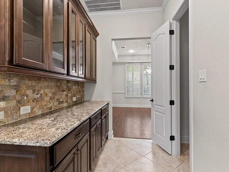 18900 N Bee Cave Springs Cir — Photo 17