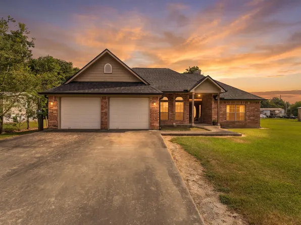 3520 6th St, Beaumont, TX 77705
