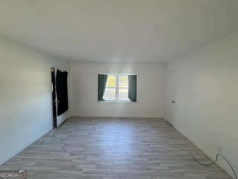 324 N Main St #2 — Photo 4