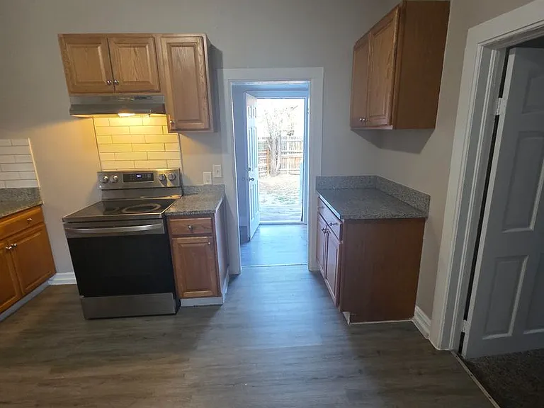 Knight Apartments and Sunlight Townhomes - located in historic downtown Greeley! — Photo 82