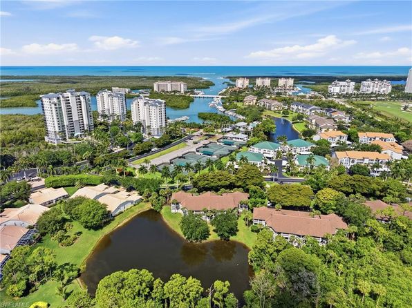660 Wiggins Bay DR #B21, NAPLES, FL 34110