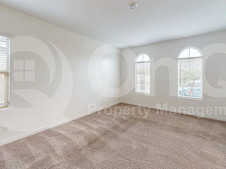 10161 E Gamma Ave — Photo 4
