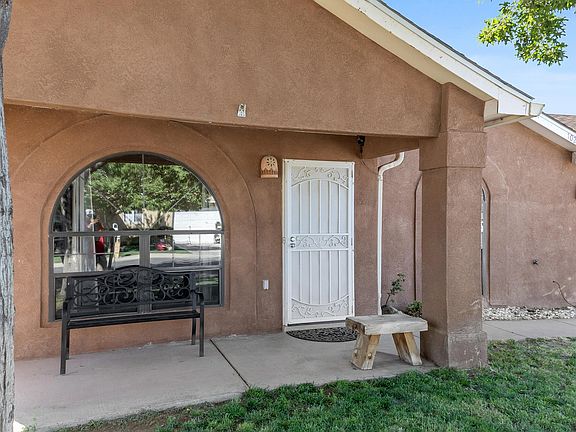 5th image of 1029 Ladron Ave