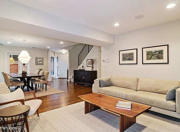4th image of 1626 N Saint Michaels Ct #1626
