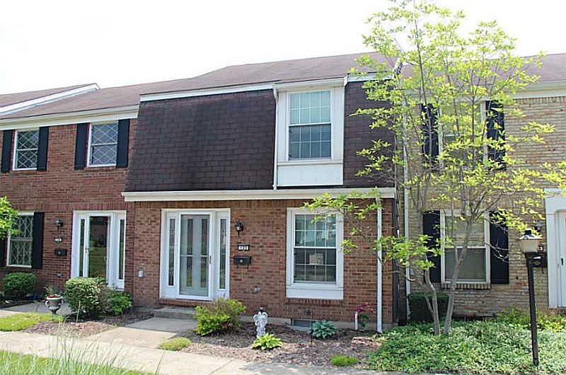 1st image of 135 Leisure Ct #135