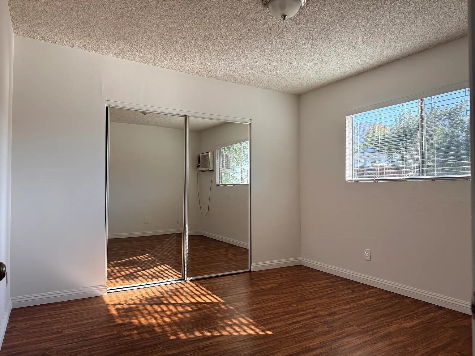 $1550 / 1 bedroom, 1 bath, La Crescenta Apartment — Photo 4