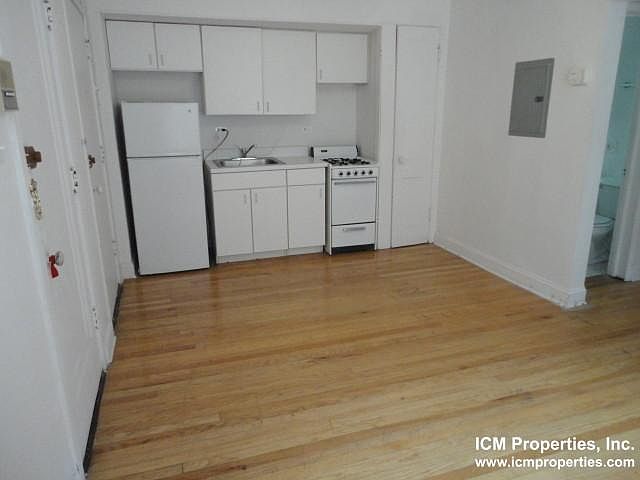 1st image of 22395 N Bissell St #3E