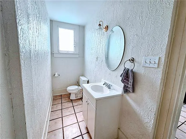 3935 Coliseum St — Photo 16