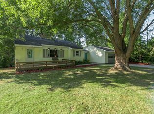 1718 Fieldcrest Ln, Midland, MI 48640