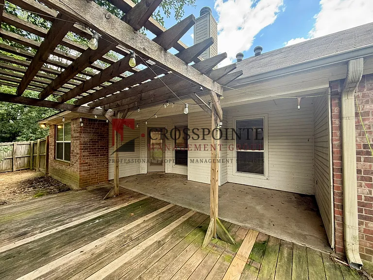 15919 Brittain Ct — Photo 29