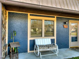 625 S Asbury Dr APT 11, Pigeon Forge, TN 37863