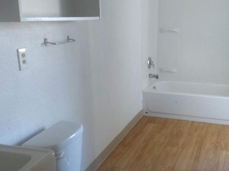 2nd image of 648 S Denver St APT 3