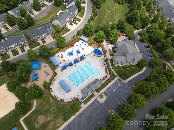 8317 Dallas Bay Rd, Charlotte, NC 28278