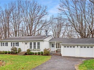 28 Bob Hill Rd, Ridgefield, CT 06877