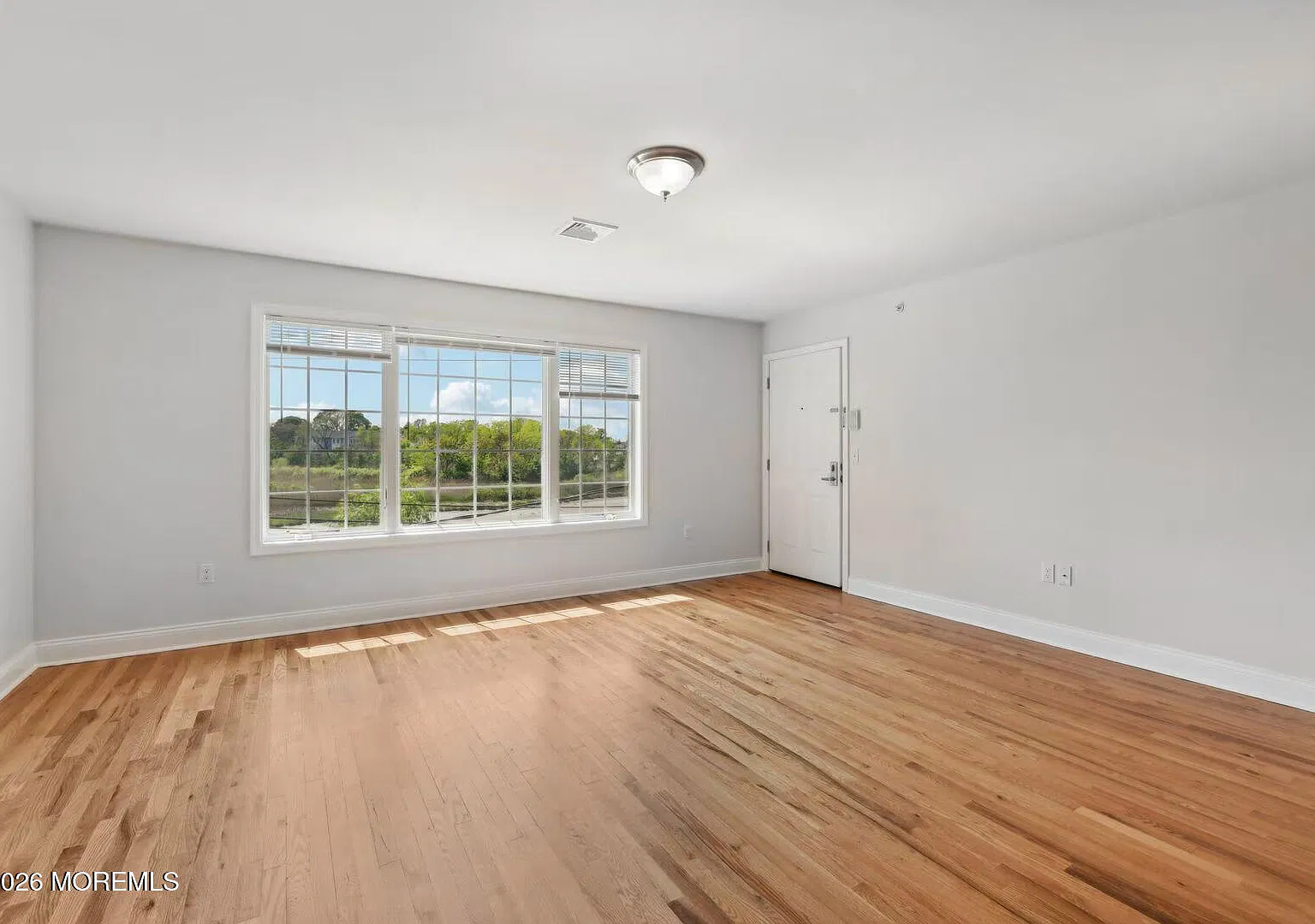 2 bed, $2,695 — Photo 4