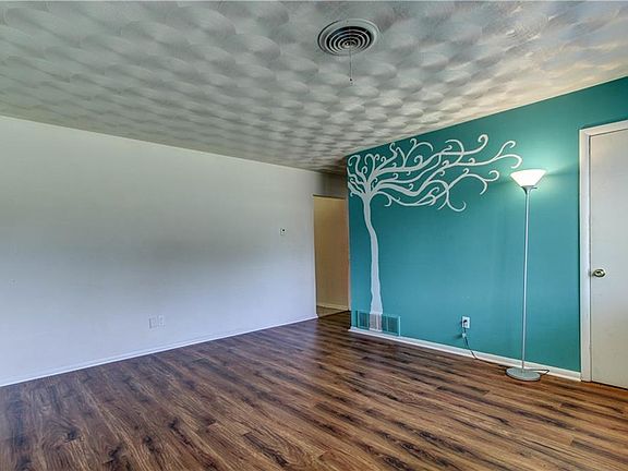 3rd image of 3945 Janrue Ct