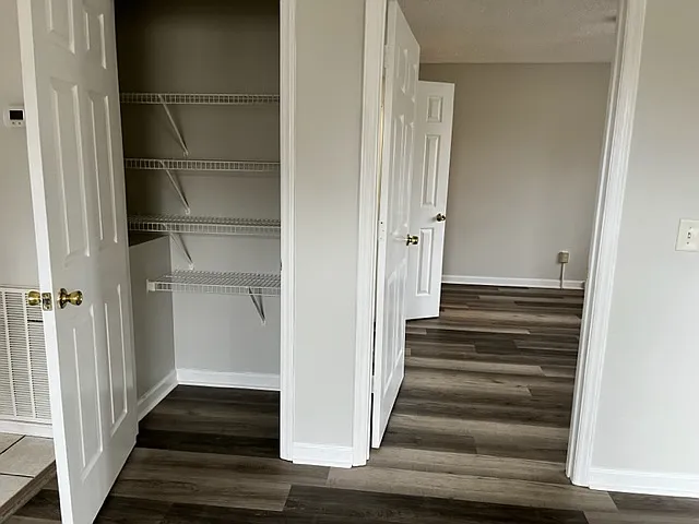 410 W Ward Ave #B — Photo 9