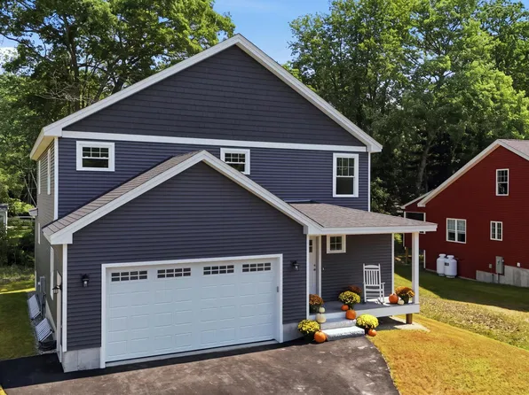 3 Hardwood Lane, Kennebunk, ME 04043