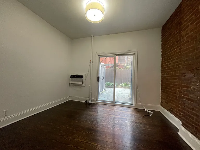 330 E 73rd St #4 — Photo 2