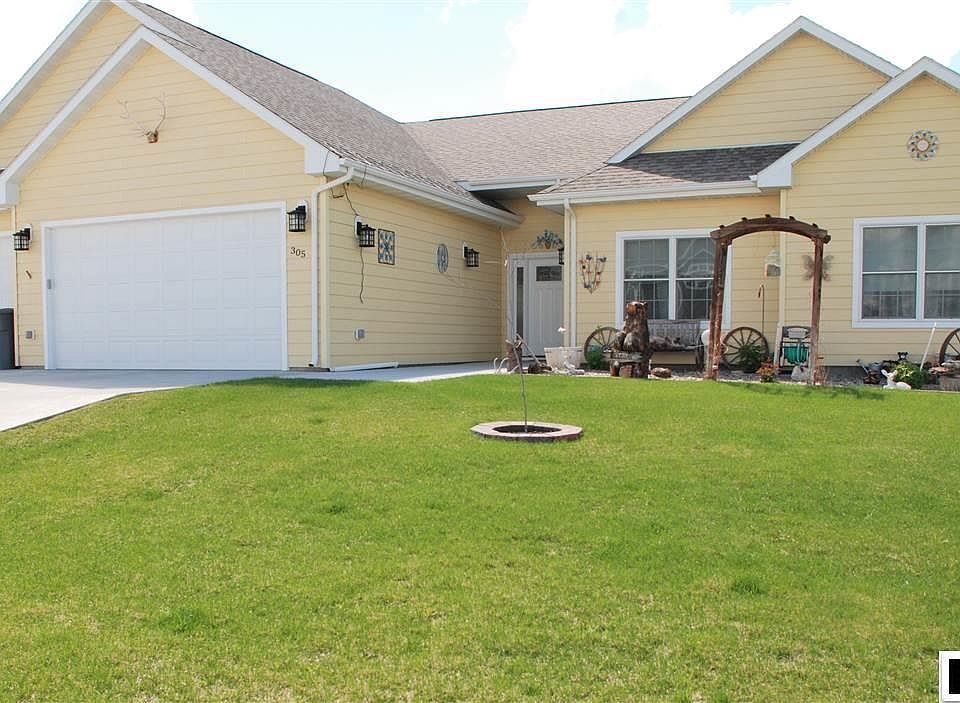 1st image of 305 Aspen Lodge Dr