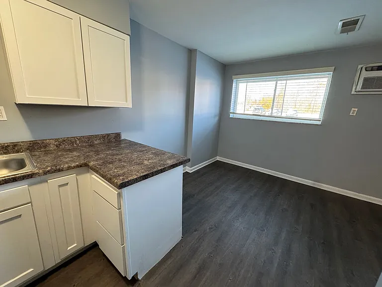 9126 E 10th St #2 — Photo 9