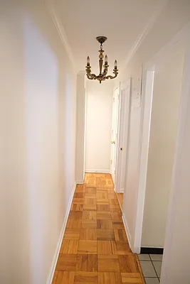 Sold by Agranoff Real Estate | media 10