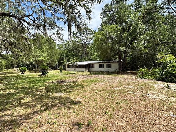 3rd image of 11286 E HIGHWAY 25