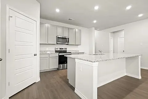 5041 Wellborn Rd — Photo 3
