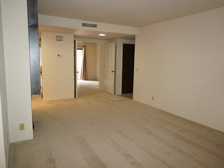 20800 4th St #3 — Photo 8